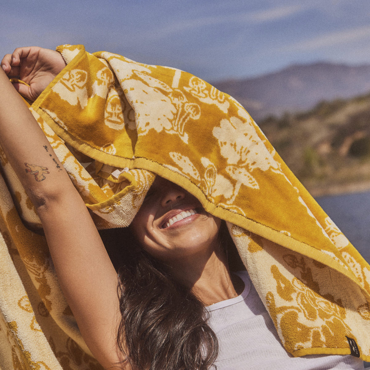 Wonderland Premium Woven Towel - Orange
