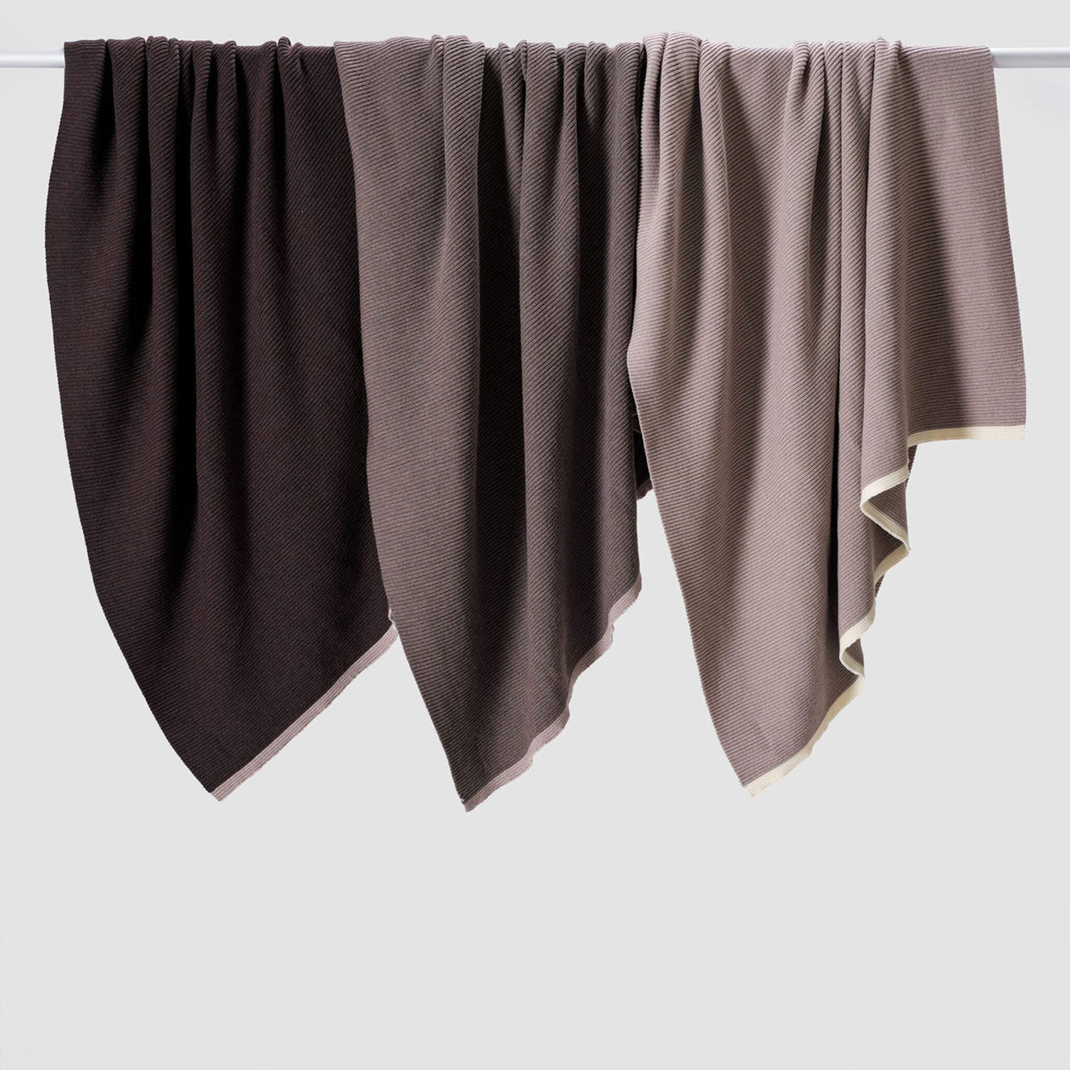 in2green Eco Throw 100% Merino Wool Sustainable Knit Solid Textured Throw Blanket - Wool Links