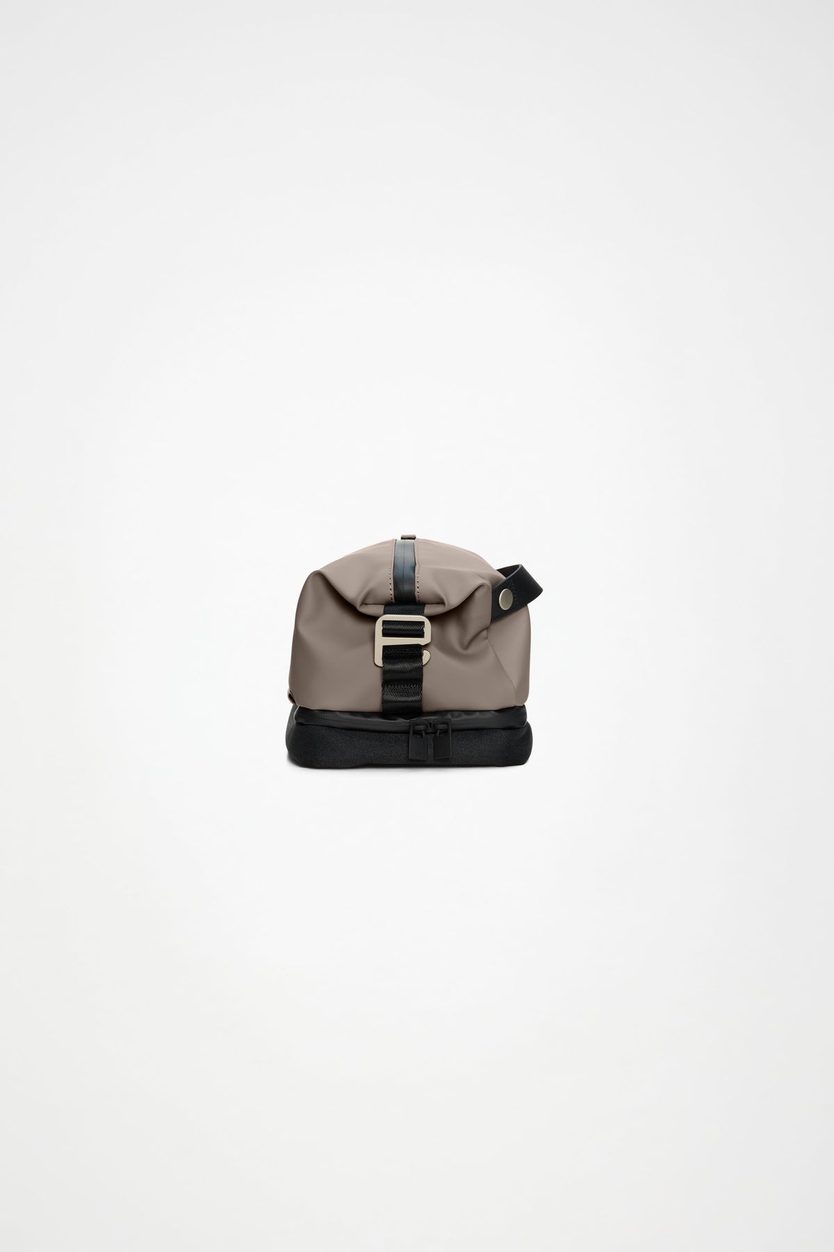 RAINS Otaru Wash Bag Cinder 9L H17 x D15 x W27 cm Wash Bag