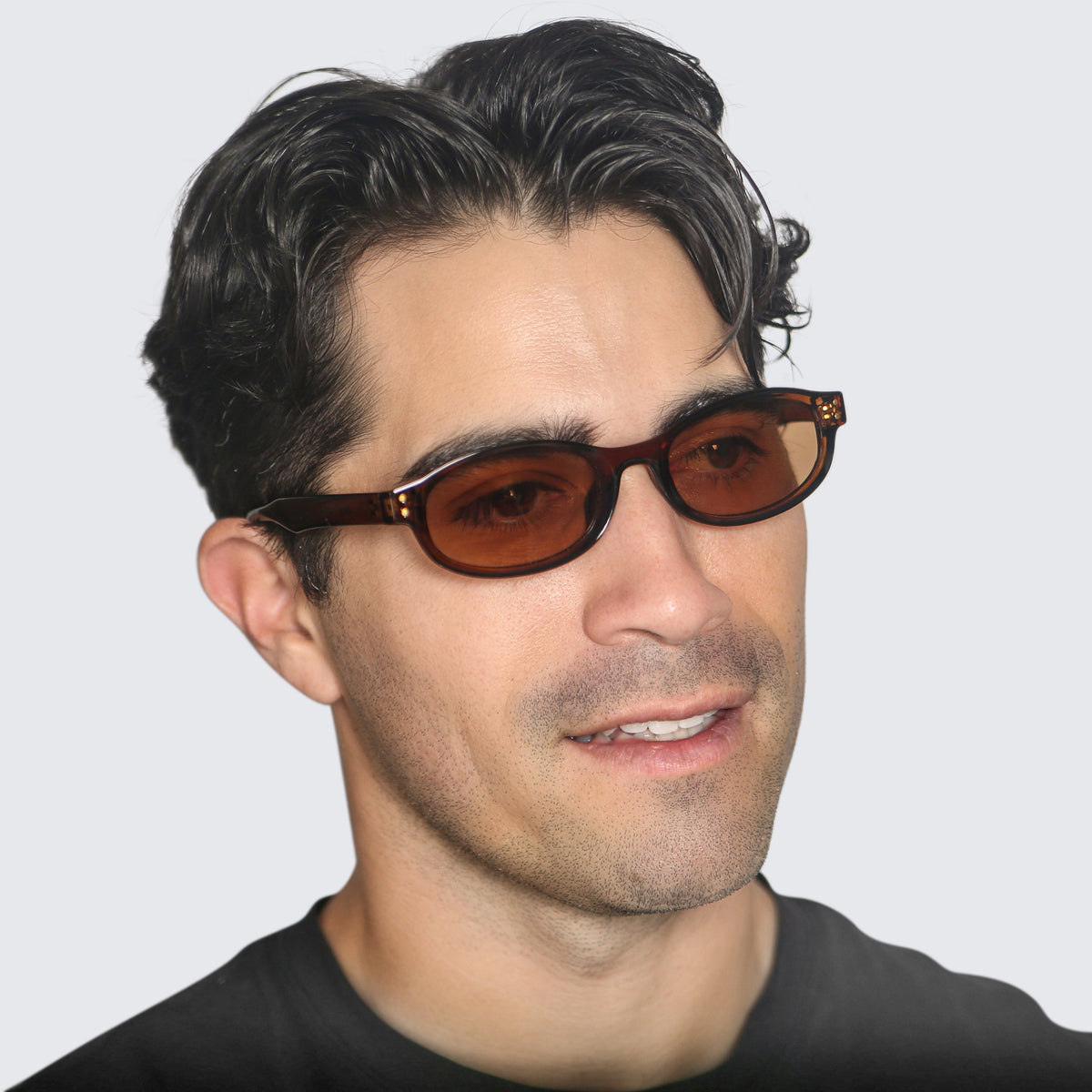 Jaxy Bardot Oval sunglasses — worn view #Color_Brown