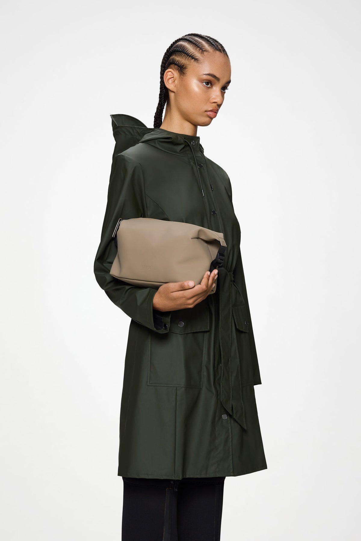 RAINS Hilo Wash Bag Beige 4.40L H18 x D12 x W26 cm Wash Bag