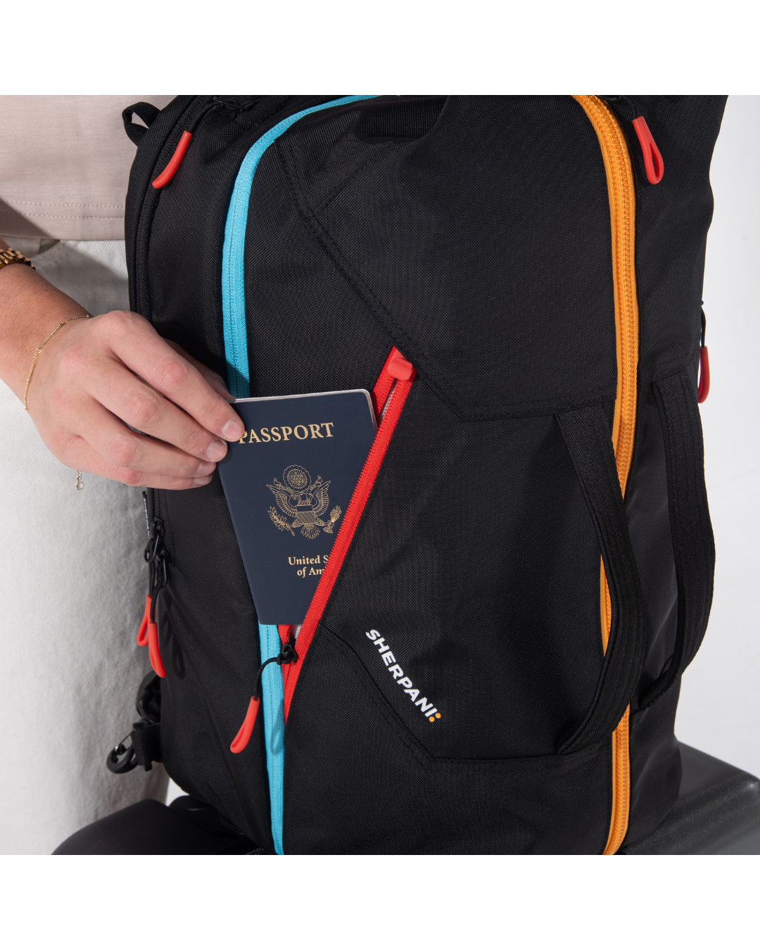 Juno | Travel Backpack