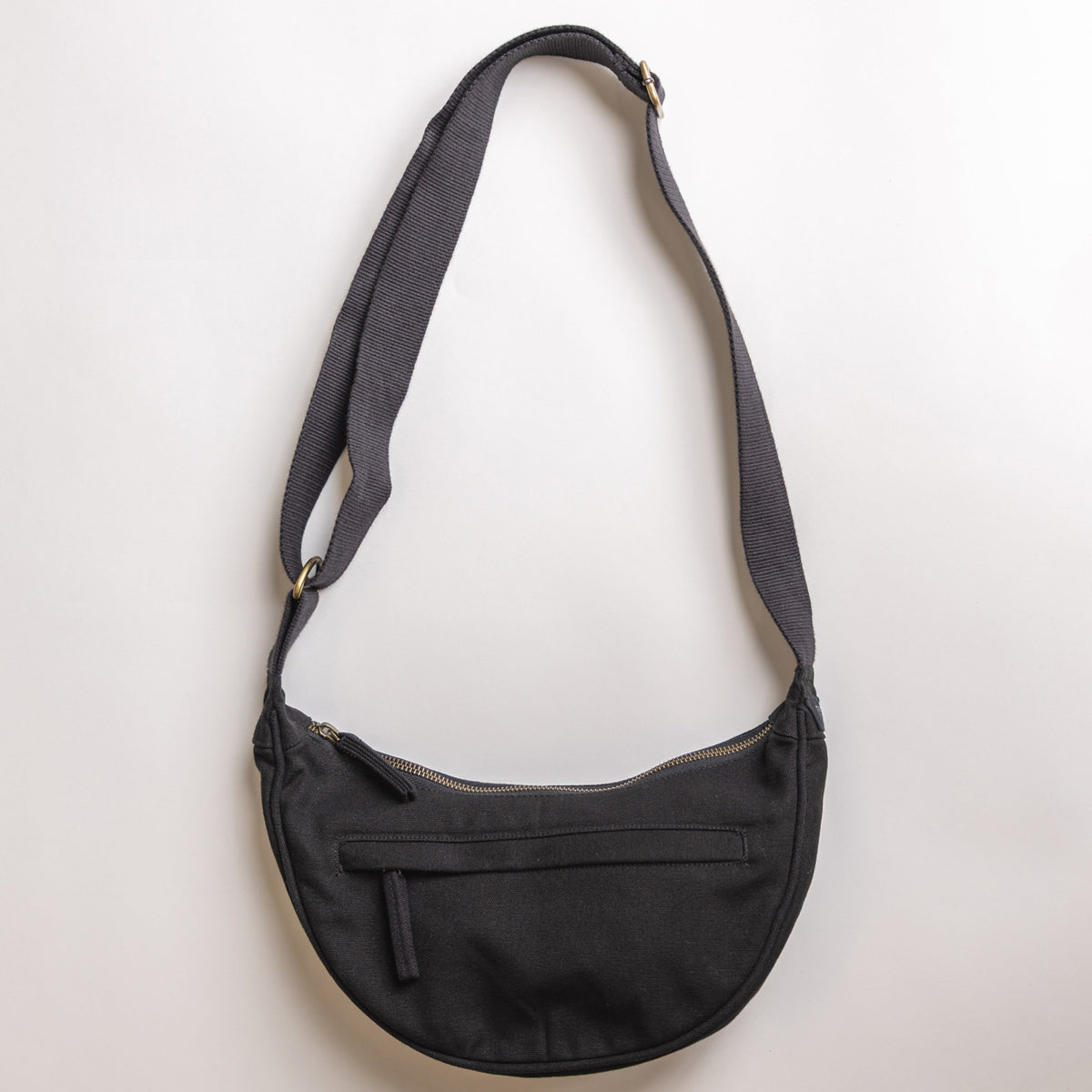 black sling bags#color_ivory-black