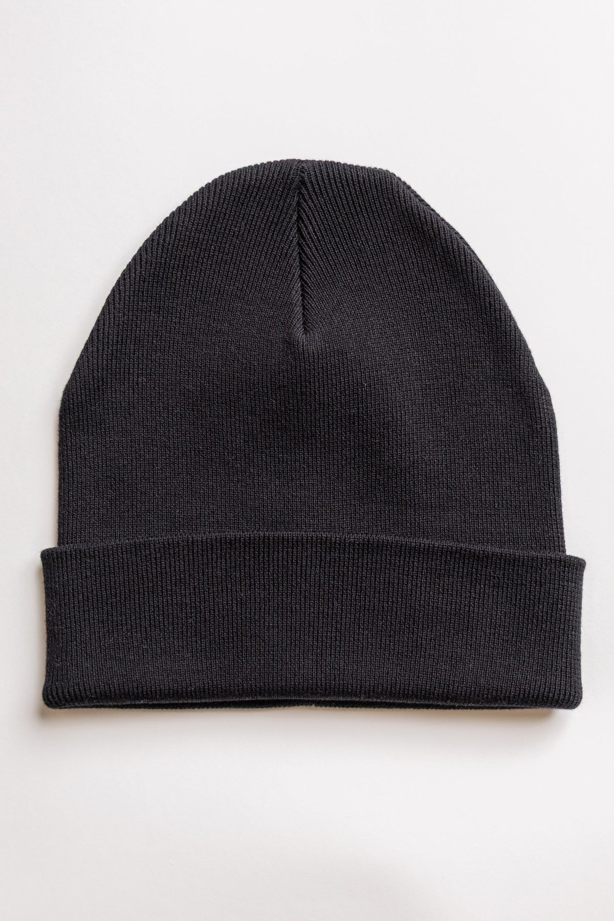 black beanie#color_black