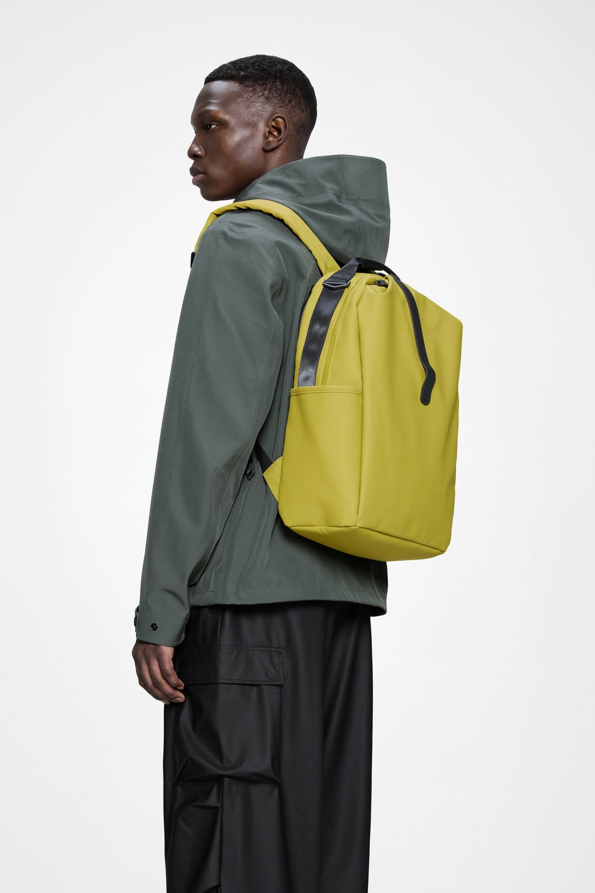 RAINS Clip Front Backpack Glow 21L H44 x D16 x W30 cm Backpack