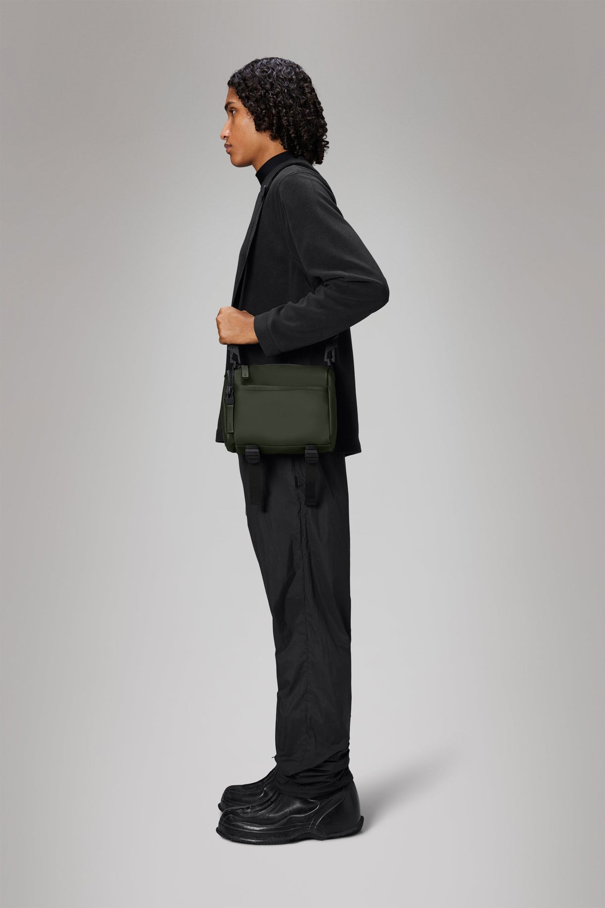 RAINS Texel Crossbody Bag Green 4L H17 x D9.50 x W25 cm Crossbody