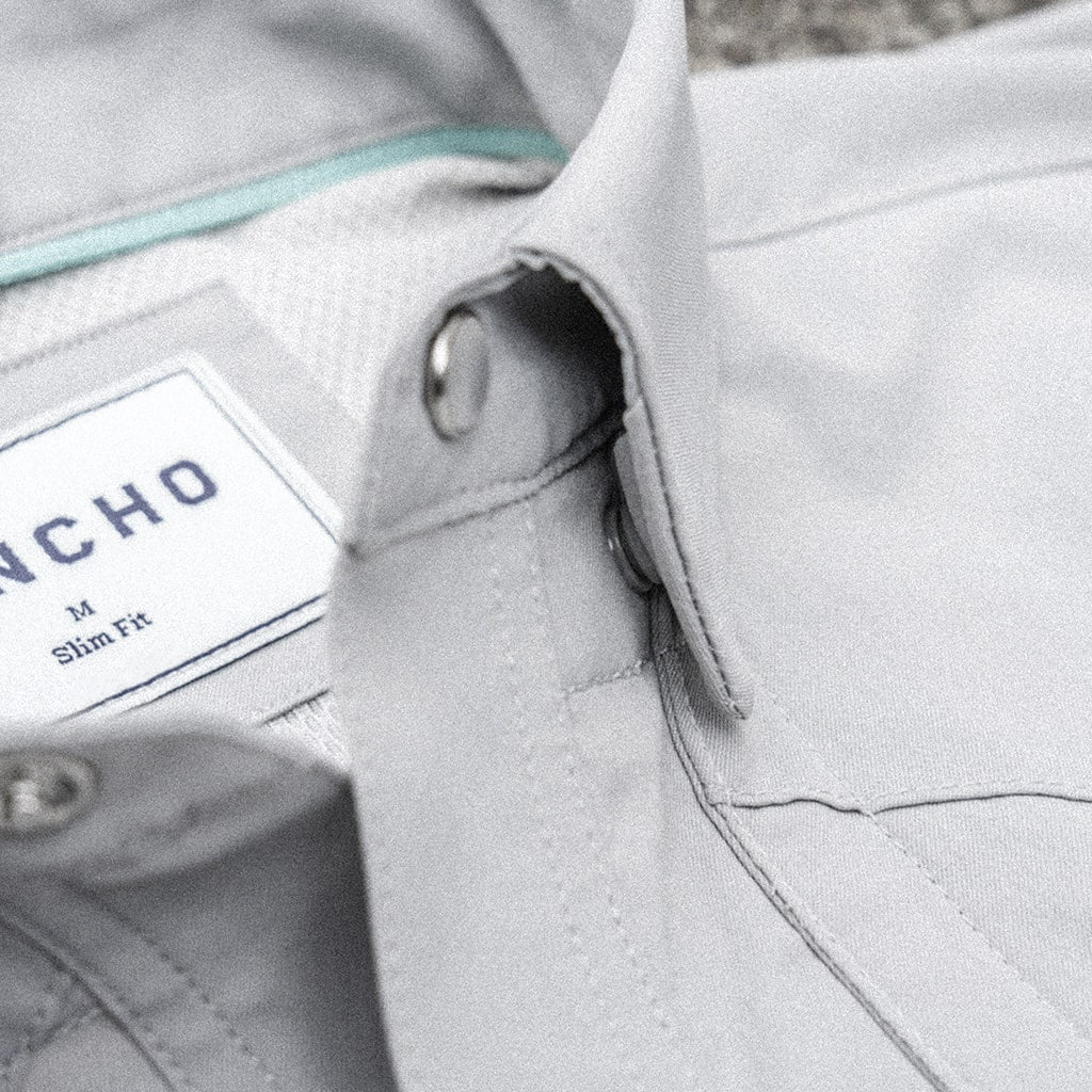 close up of collar snap