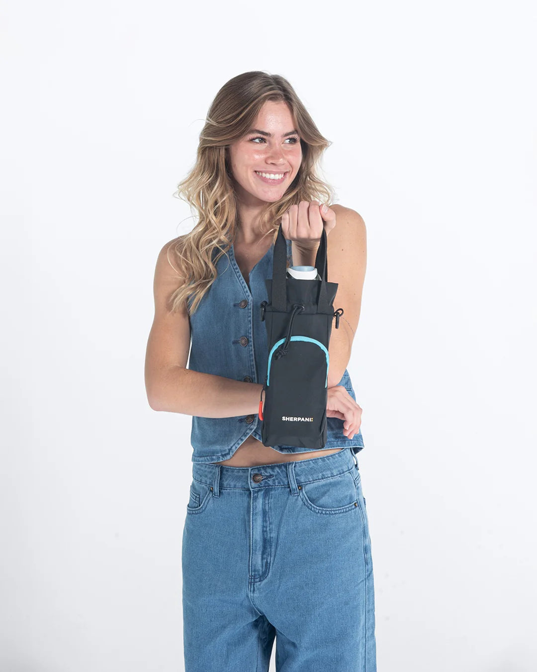 Izzie | Water Bottle Crossbody