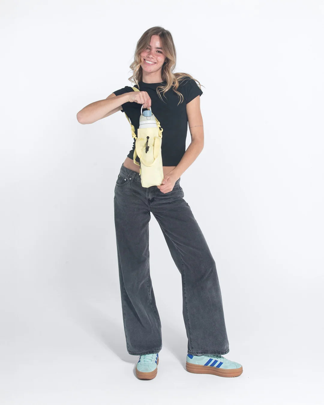 Izzie | Water Bottle Crossbody
