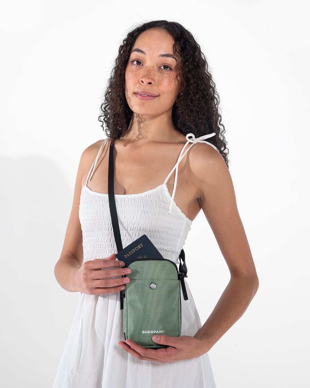 Simplicity AT | Crossbody Wallet