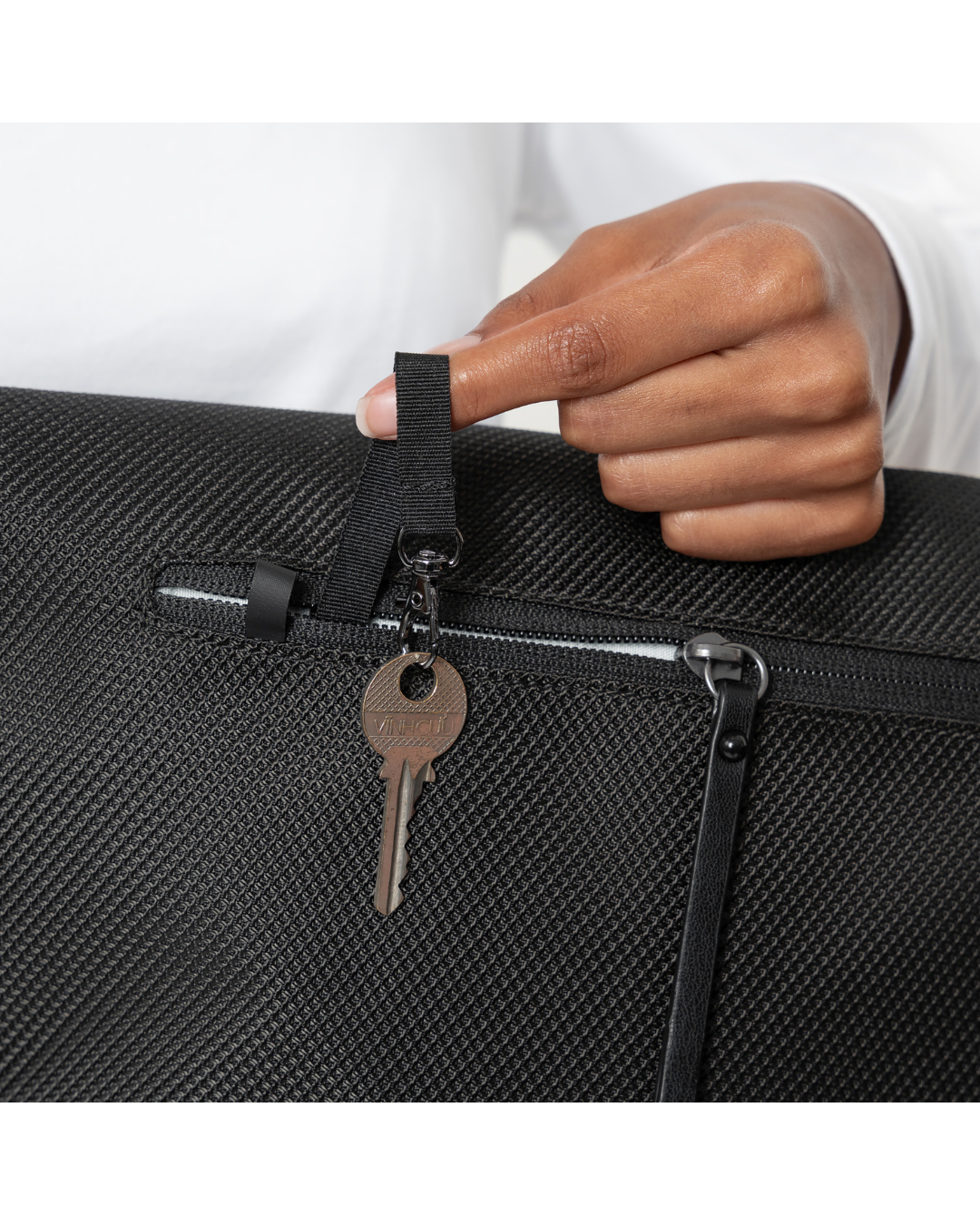 Vale AT | Reversible Crossbody