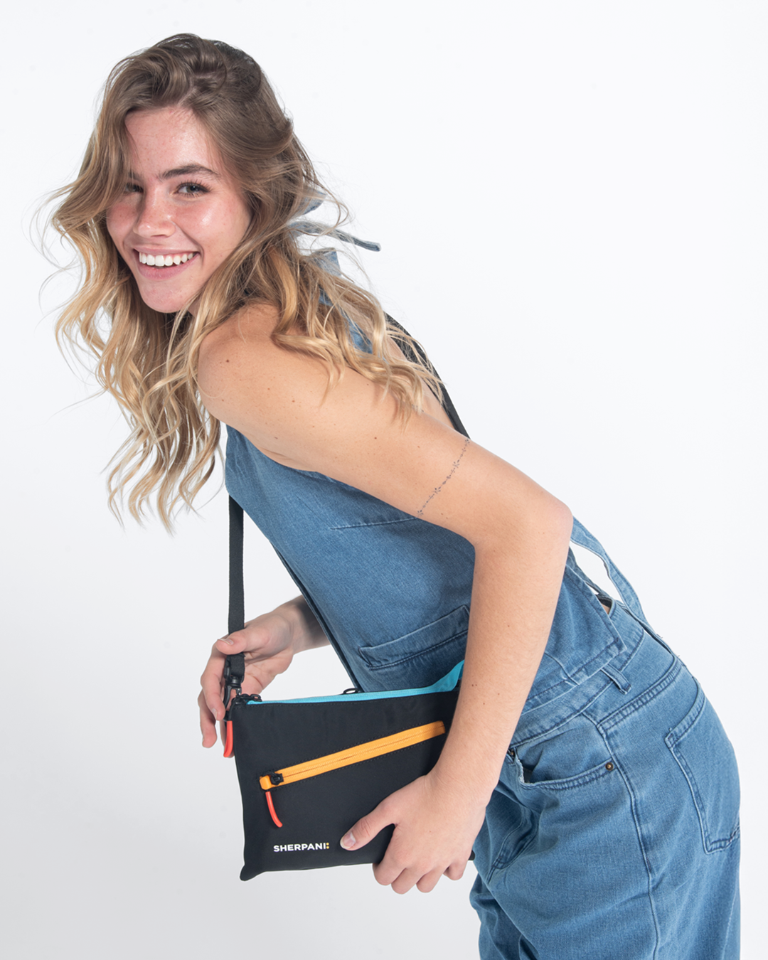 Zoom | Slim RFID Crossbody