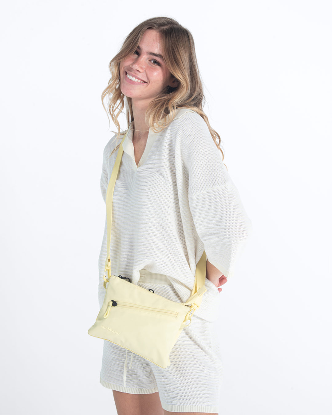 Zoom | Slim RFID Crossbody