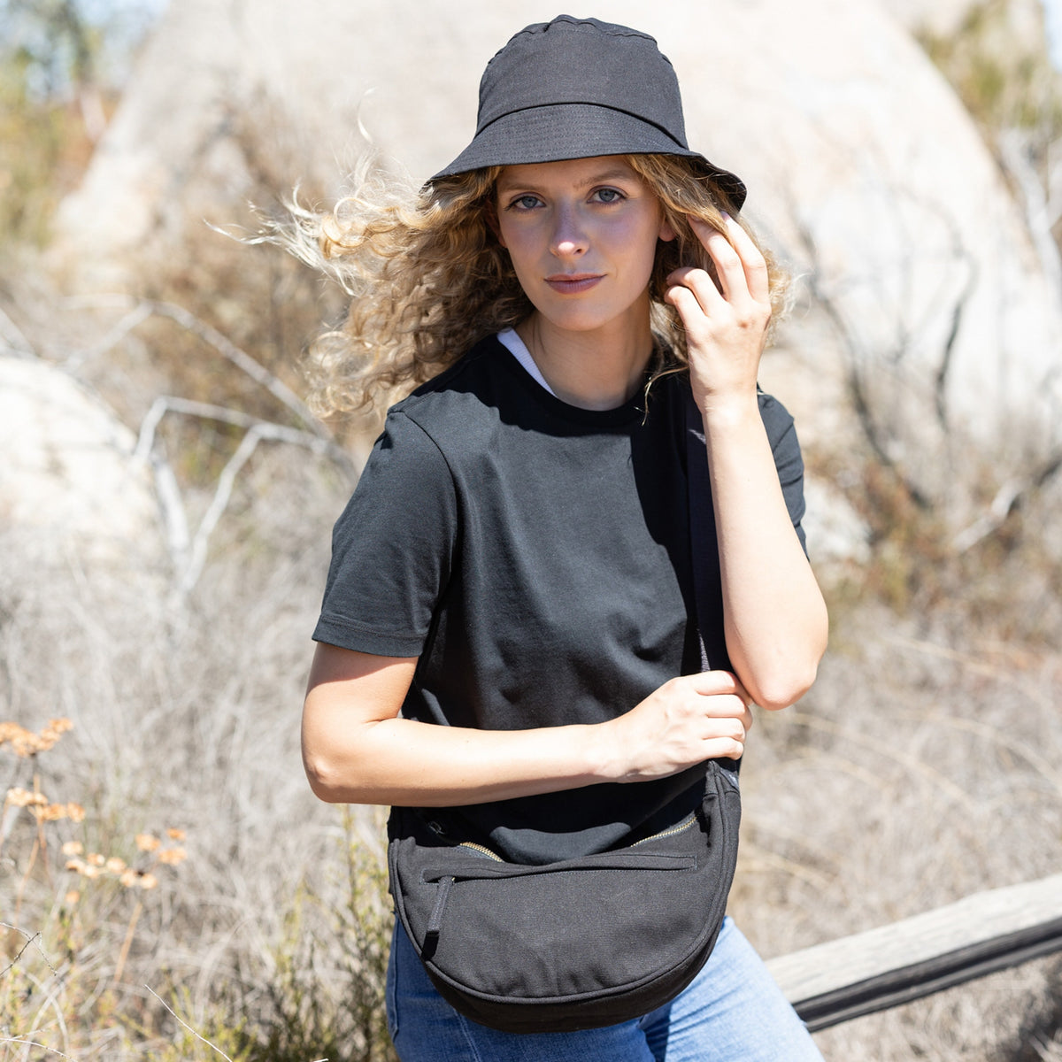 crossbody bags travel#color_ivory-black