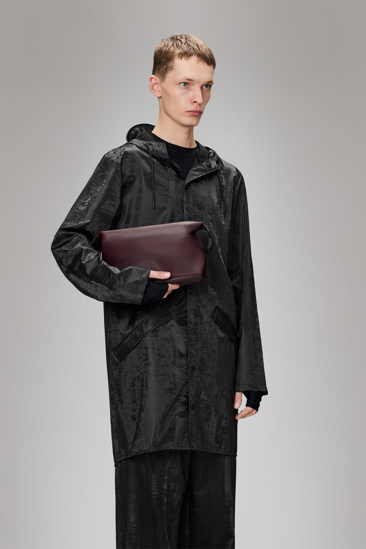 RAINS Hilo Wash Bag Depth 4.40L H18 x D12 x W26 cm Wash Bag