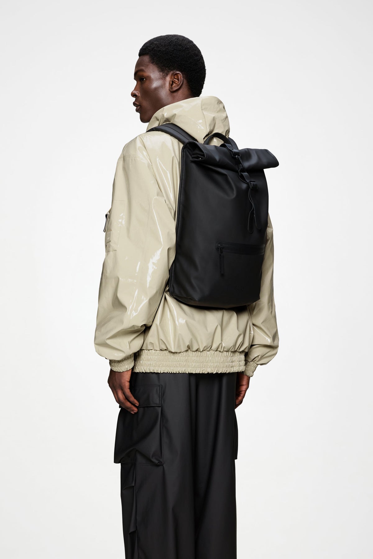 RAINS Rolltop Rucksack Black 17L H60 x D11 x W32 cm Backpack