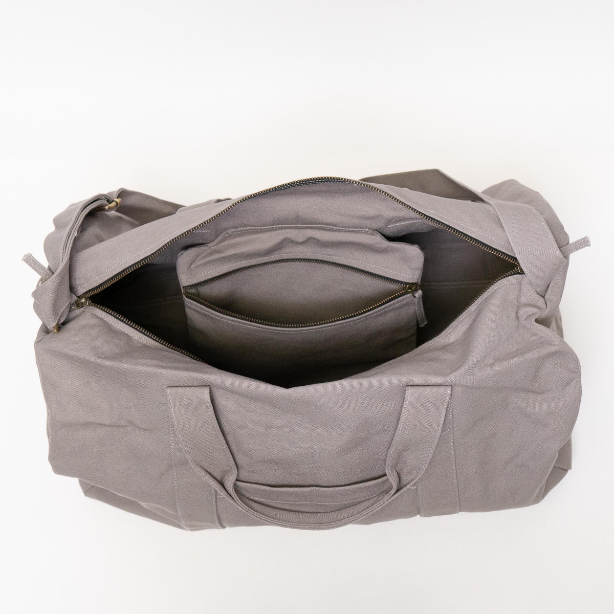 durable duffel bag#color_cloud-grey