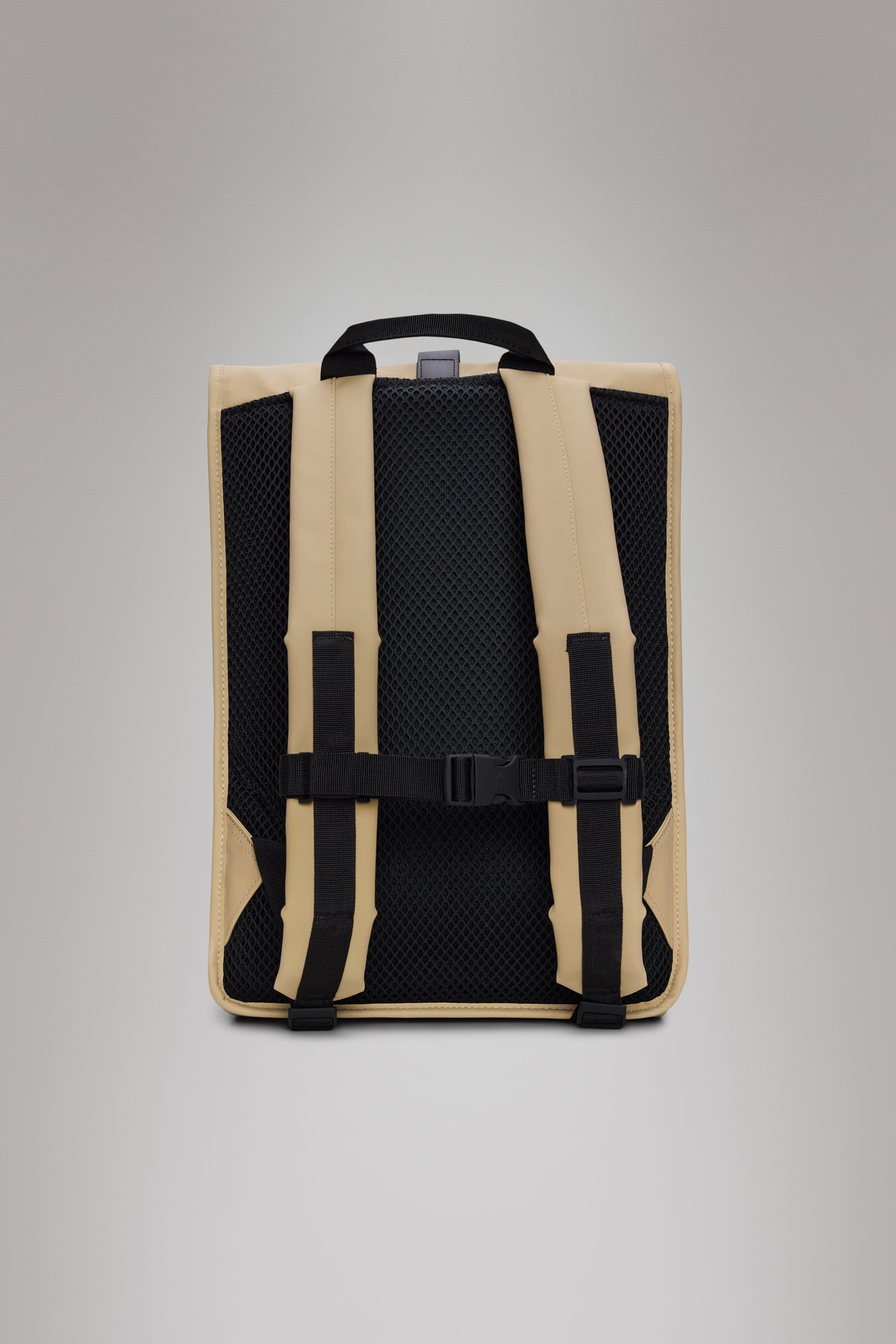 RAINS Rolltop Rucksack Sand 17L H48 x D11 x W32 cm Backpack