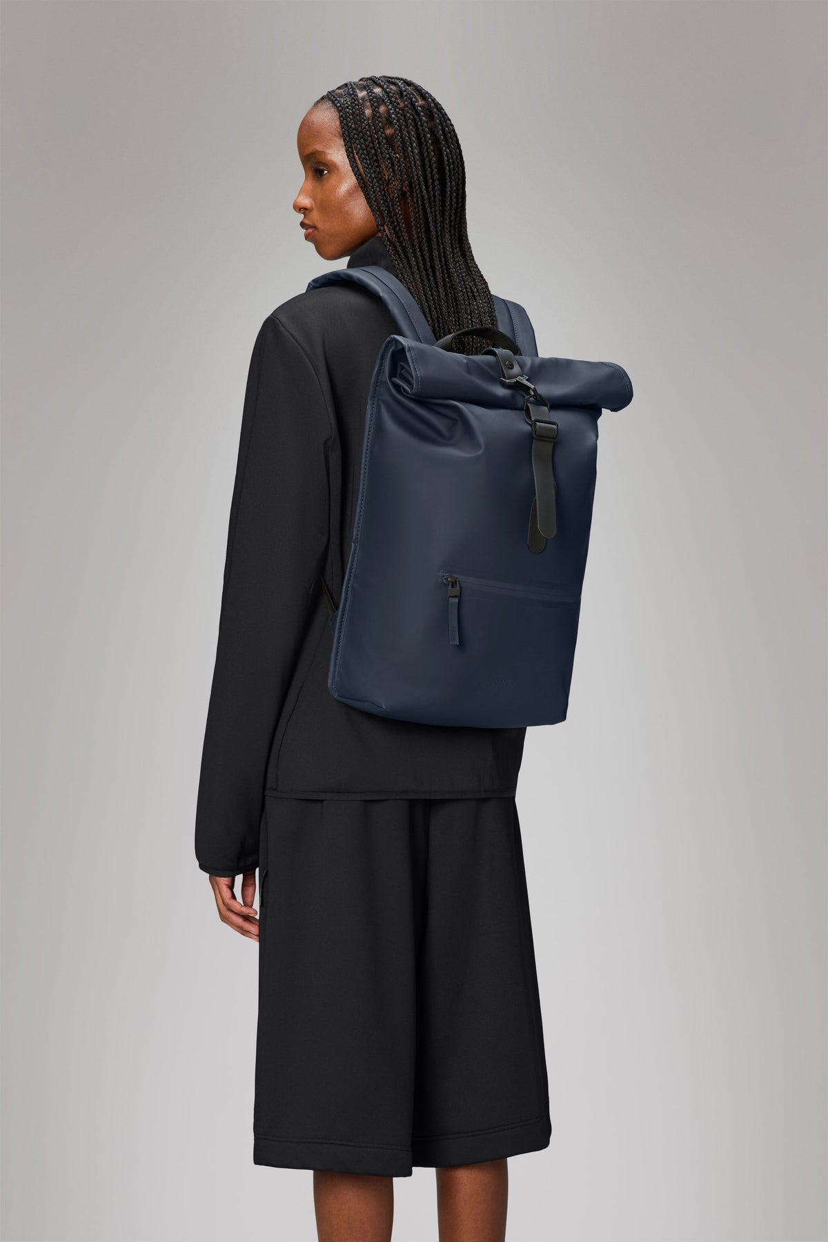 RAINS Rolltop Rucksack Navy 17L H48 x D11 x W32 cm Backpack