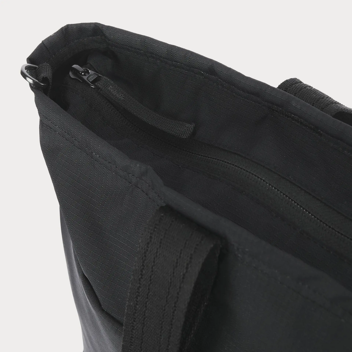Everything Travel Tote - 19L