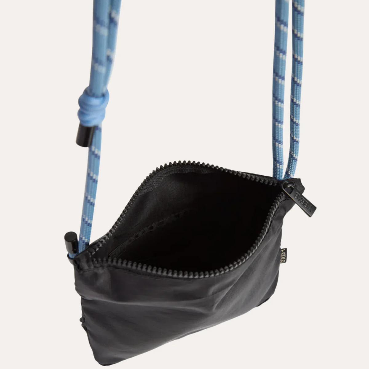 THE MAHÉ // STINGRAY
