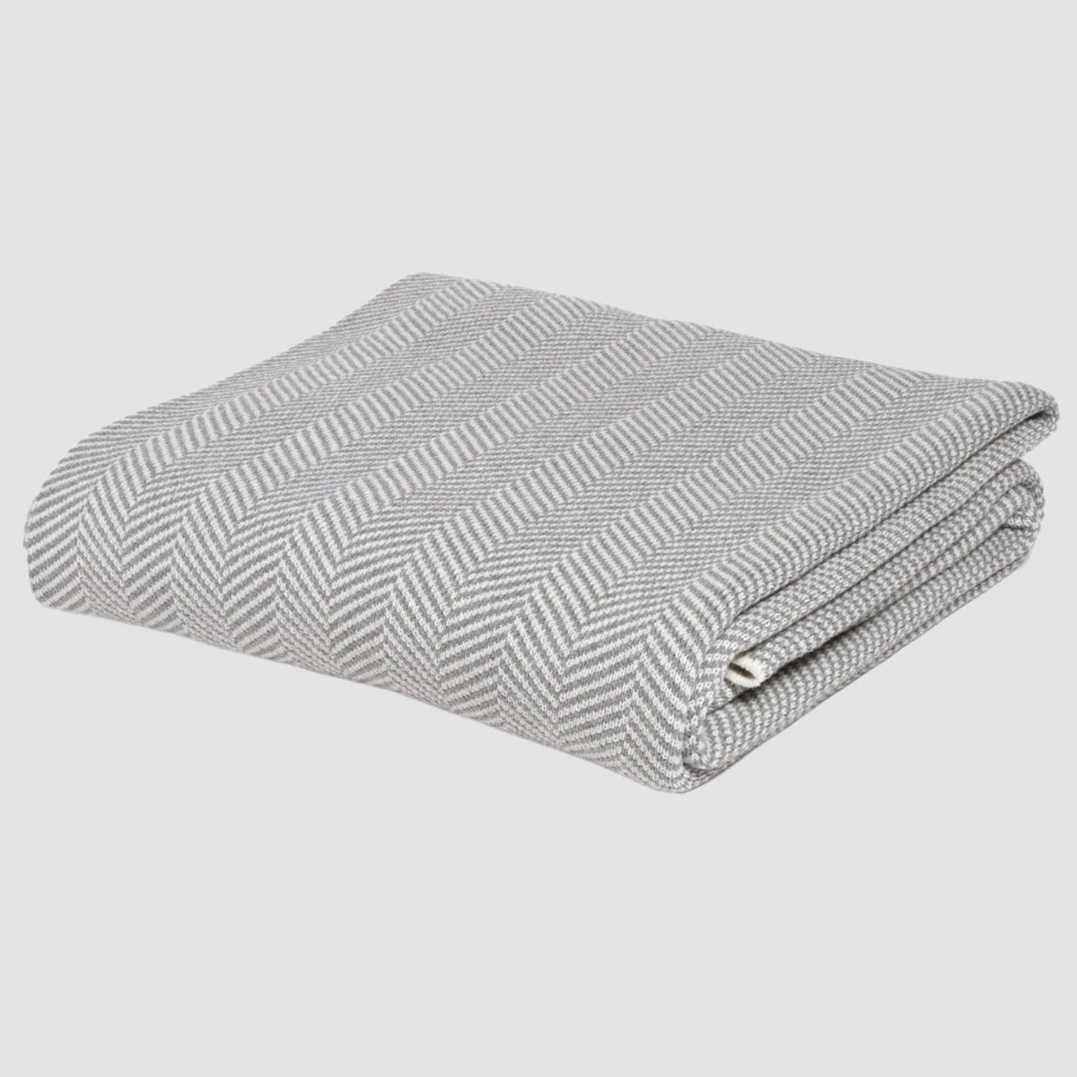 in2green Eco Throw 60" x 80" Jumbo Sustainable Knit Throw Blanket - Herringbone 655646739205 BLHBJ1