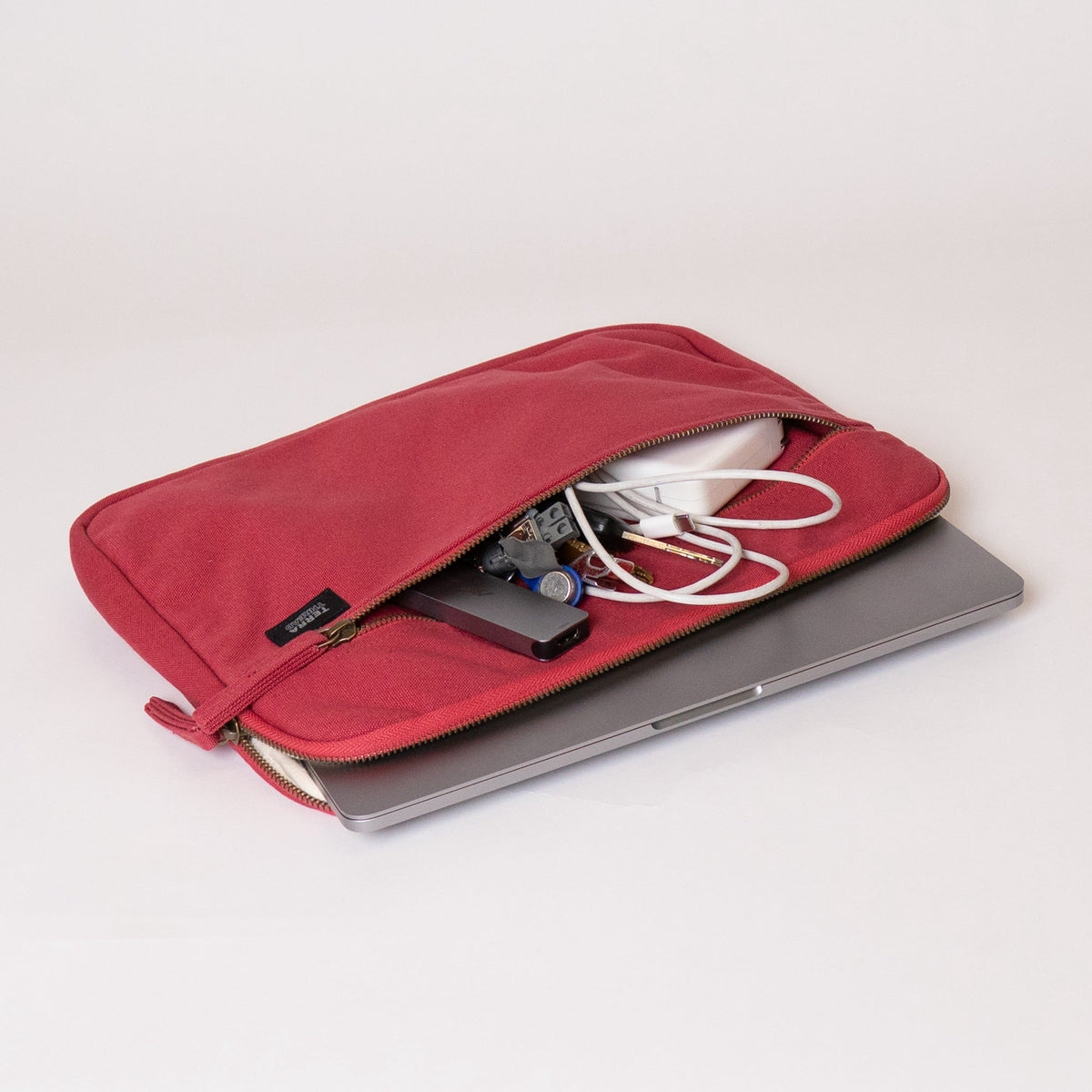 laptop sleeve for macbook air 13 inch#color_ruby-red