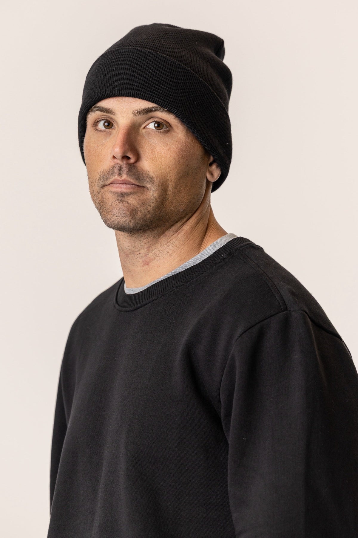 mens knit beanie#color_black