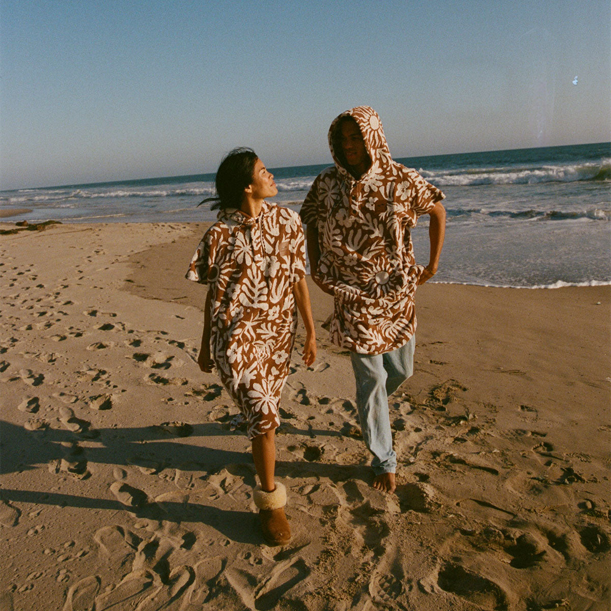 Sunny Extra-Warm Poncho - Toast