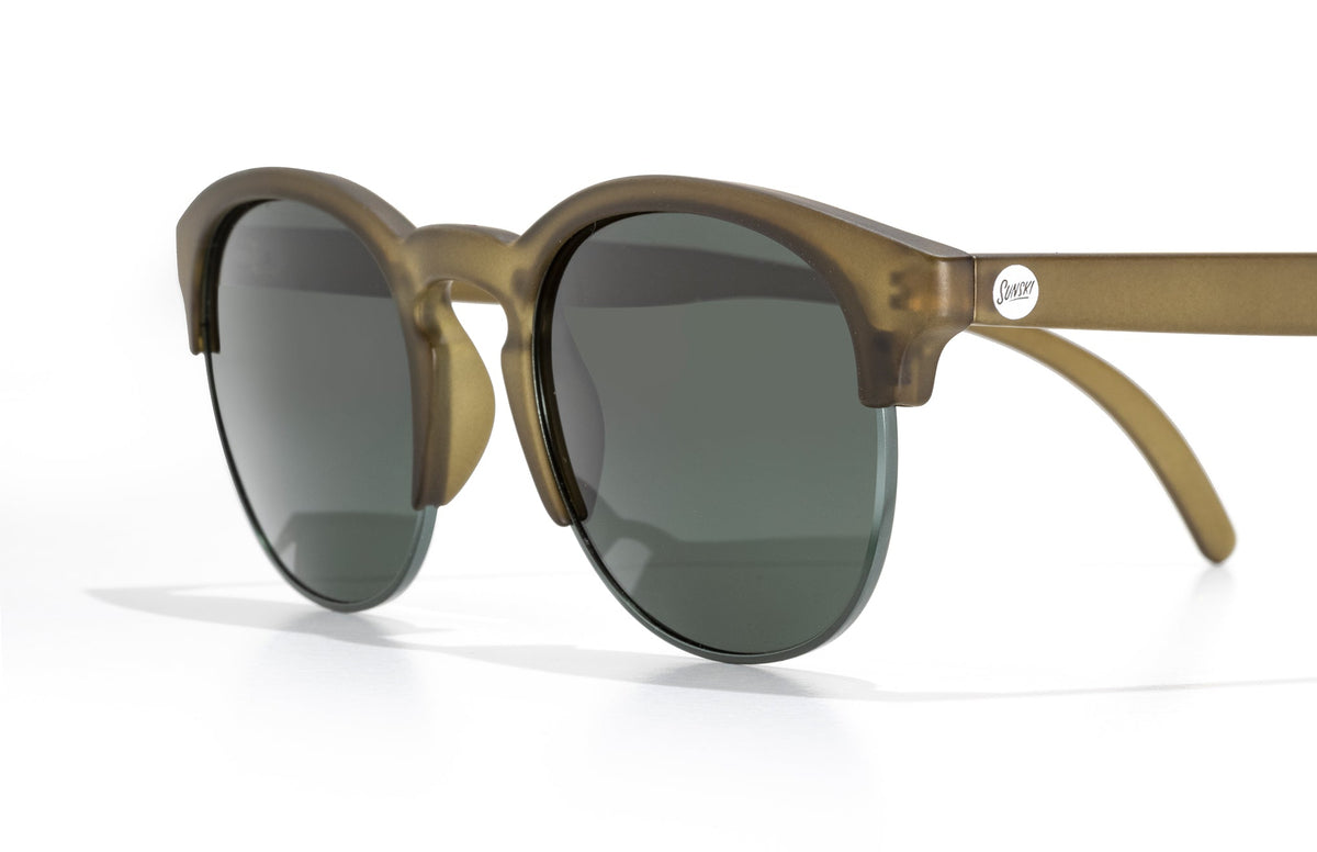 PROD_SUN_AV_OFO sunski avila olive forest close up three quarter angle