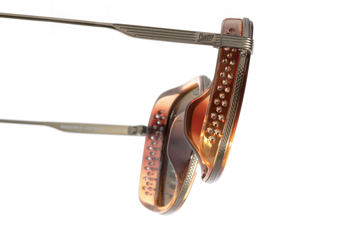 PROD_SUN_BE_CAF sunski bernina caramel forest side shield angle