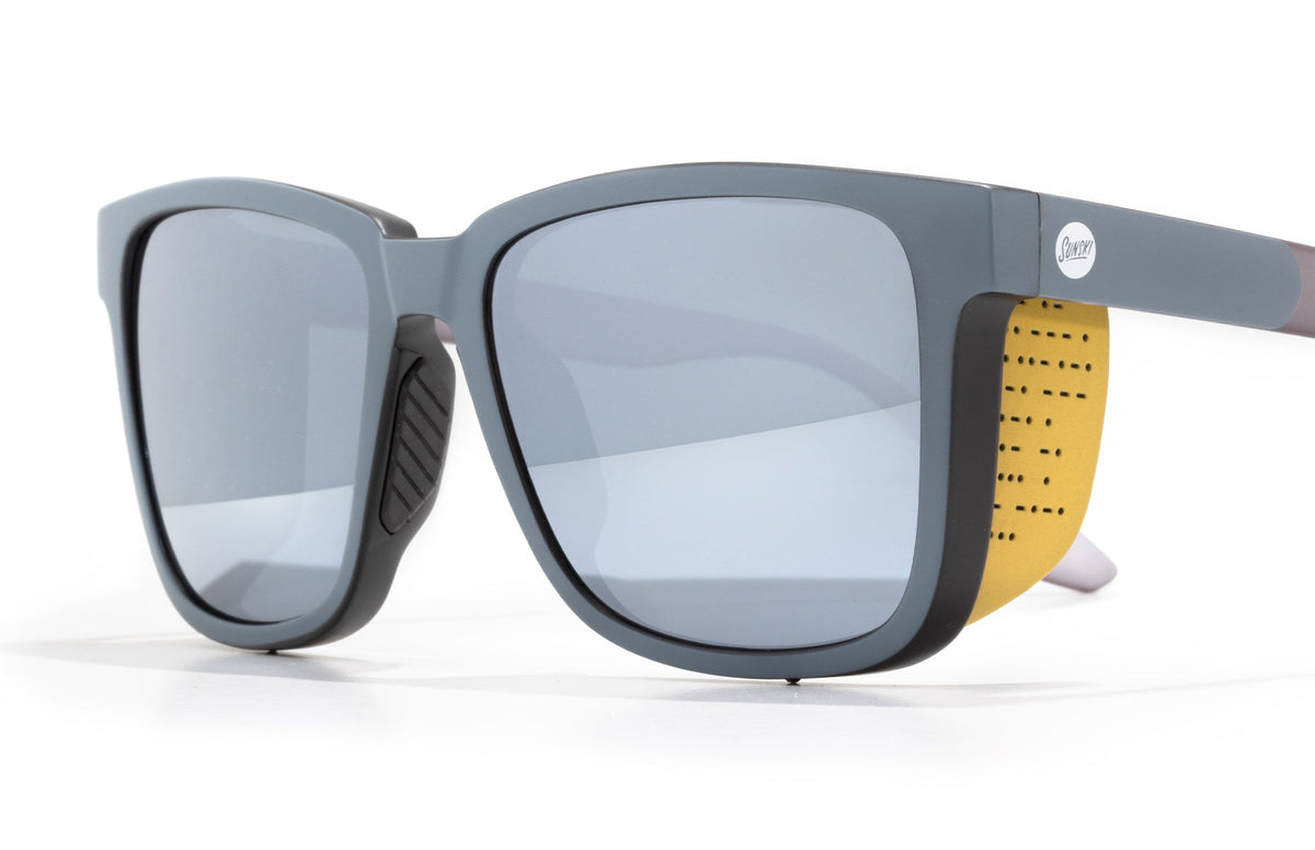 PROD_SUN_CO_SSIP sunski couloir storm silver three quarter angle