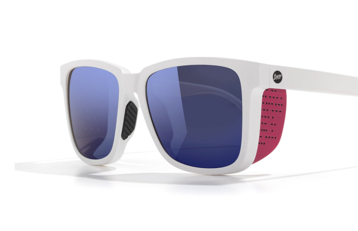 PROD_SUN_CO_WIN sunski couloir white indigo side angle