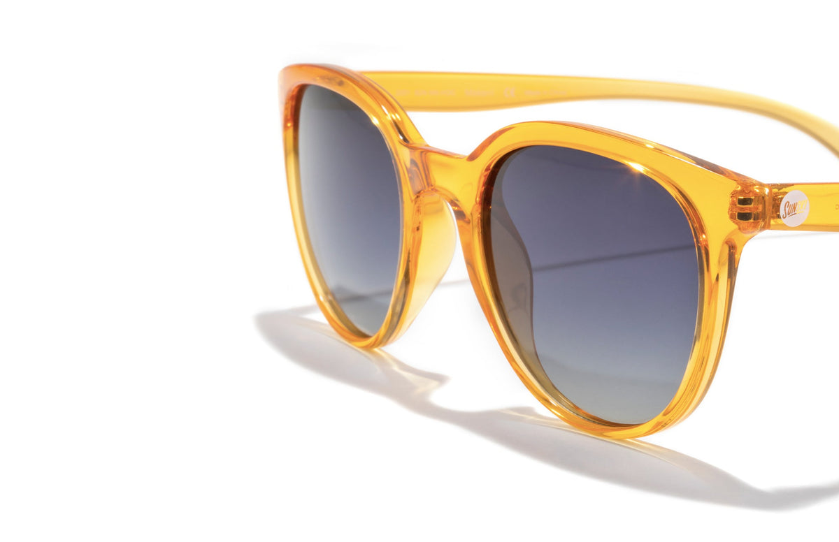 PROD_SUN_MK_HOC sunski makani honey ocean close up three quarter angle