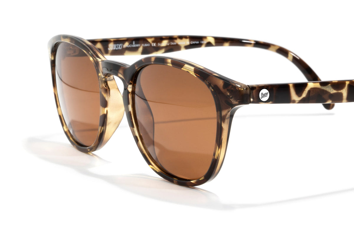 PROD_SUN_YU_TAM sunski yuba tortoise amber close up three quarter angle