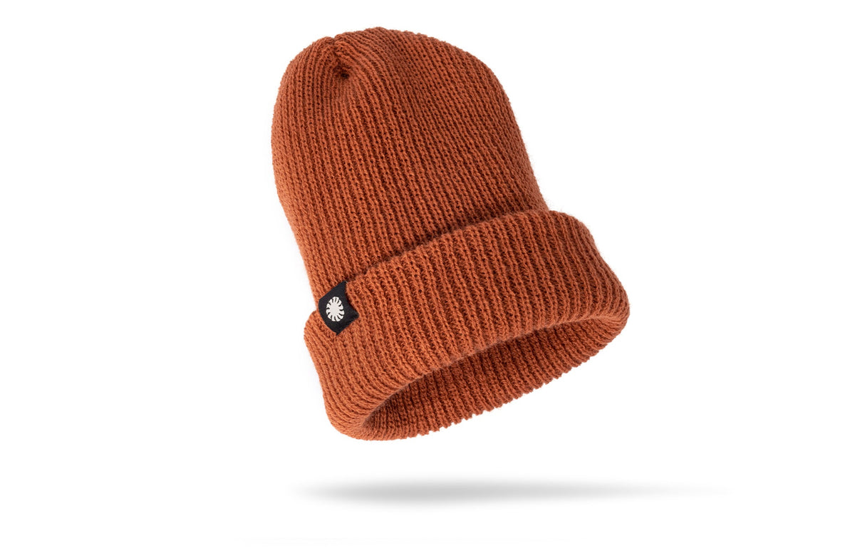 PROD_BEA_SS_BSI sunski shoulder season beanie burnt sienna floating