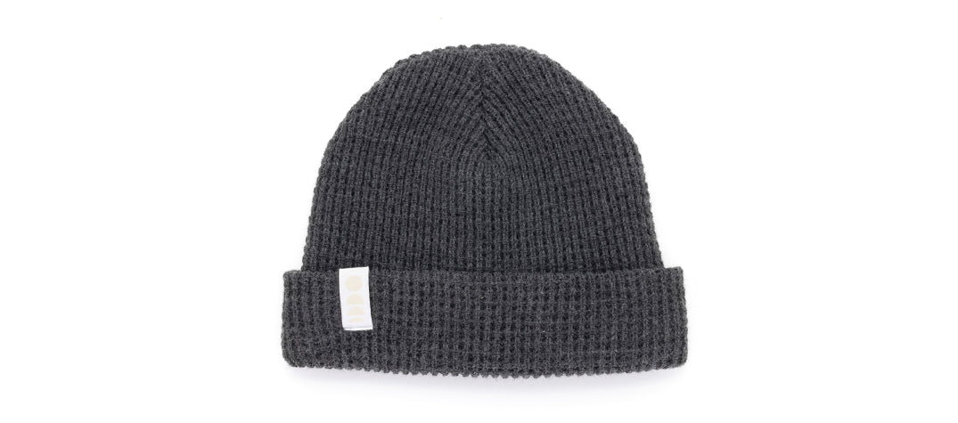 sunski winter sun beanie charcoal flat lay