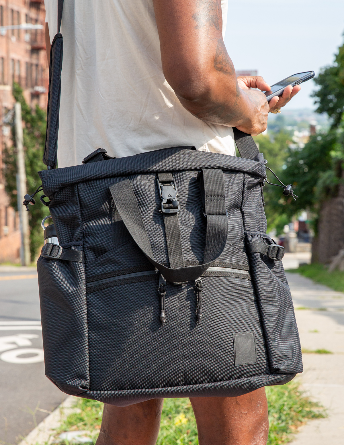 Conceal Tote - Challenge Ultra Black Grid