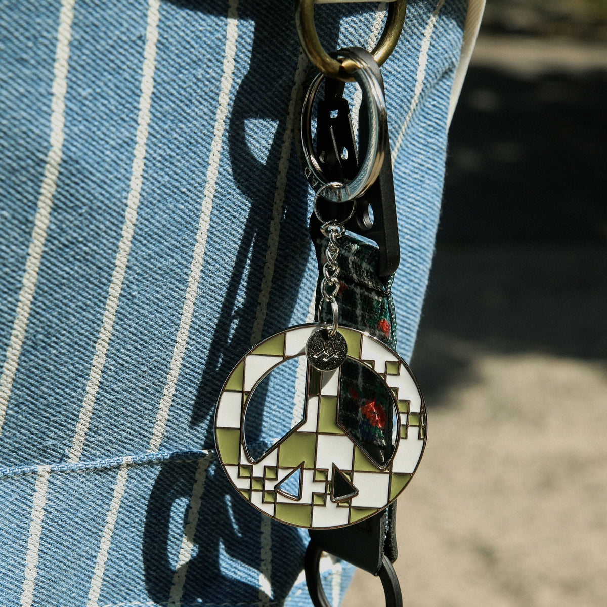 Peace Sign - Keychain