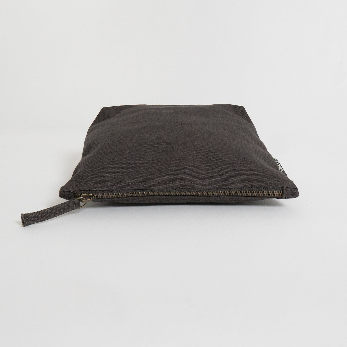 zipper makeup bag#color_charcoal-grey