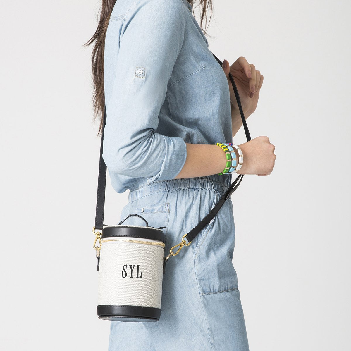 Crossbody Capsule