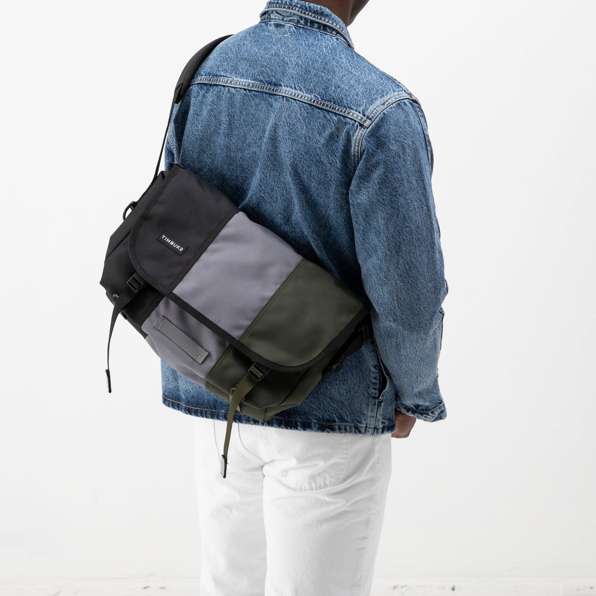 Classic Messenger Bag